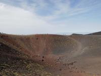  Blick in einen Krater