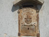  ein alter Briefkasten