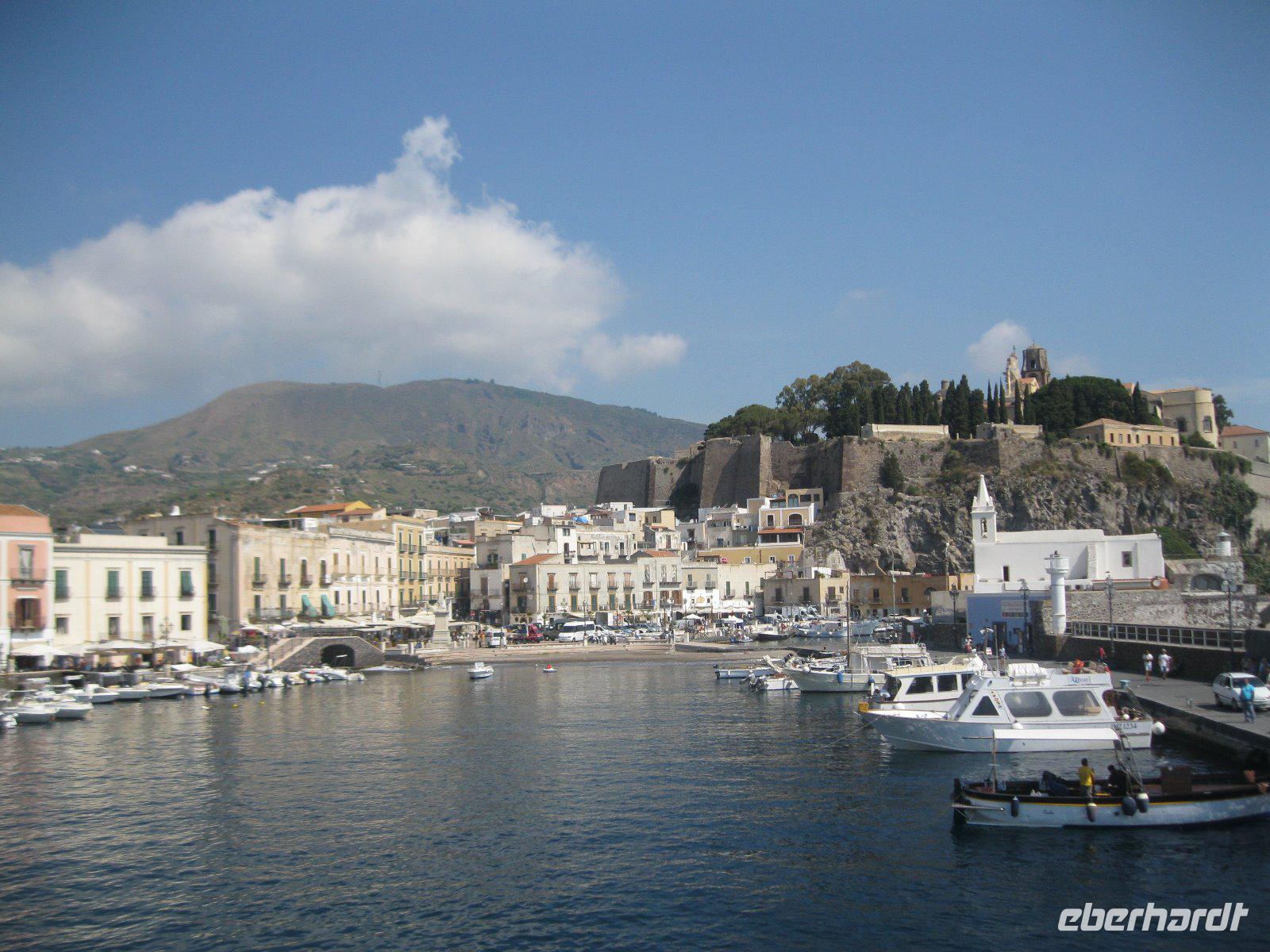 Hafen Lipari