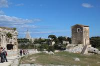 Neustadt von Syrakus, Am Griechischen Theater