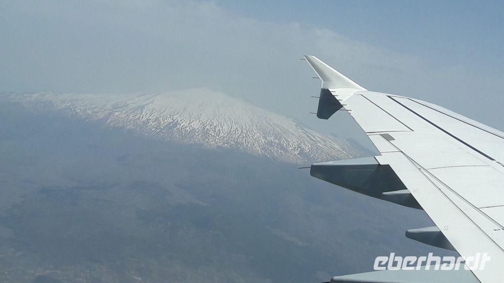Anflug zur Insel des Ätna