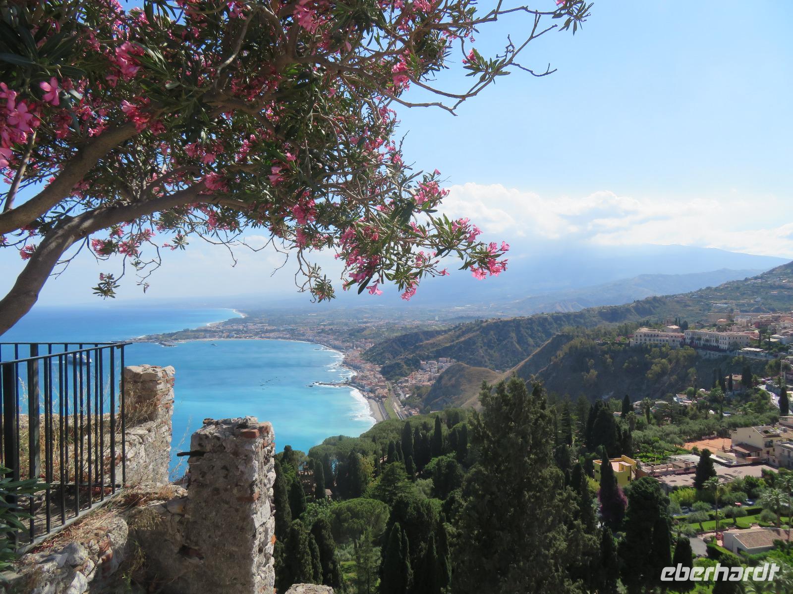 Blick auf Naxos Beach Bucht