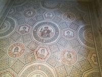 Familienbild in Mosaik.