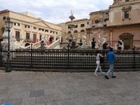 Fontana Pretoria, im Volksmund Platz der Schande, wegen der vielen nackten Statuen.