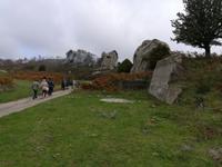 Bizarre Megalithen mit magischen Namen wie der Mammut, die betende Frau, der Adler.