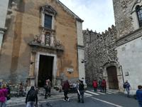 ... und antiken Gebäuden.