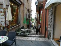 Café im Freien von Taormina.