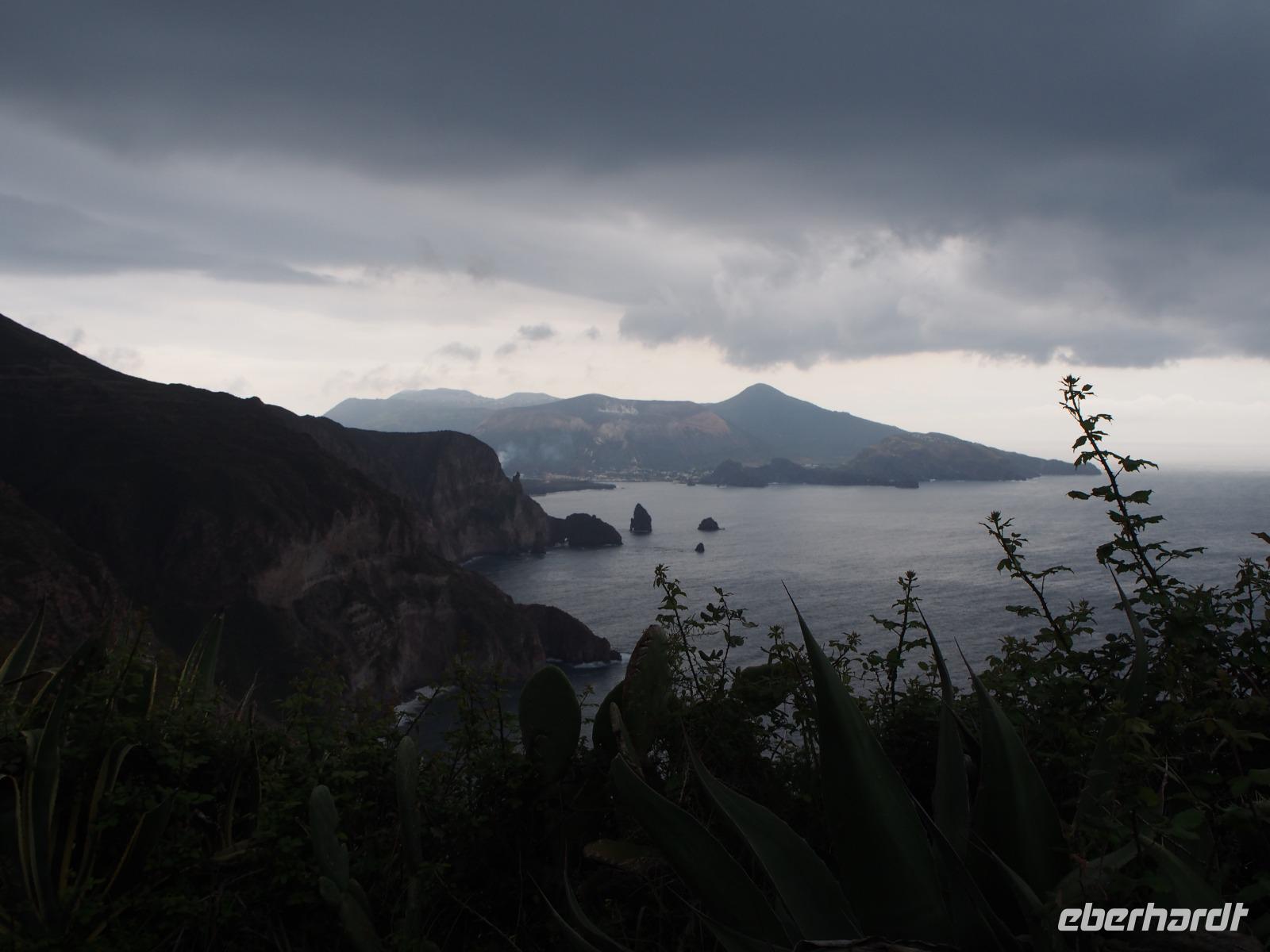 Lipari: Blick auf Vulcano