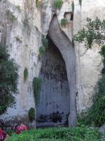  Syrakus: Ohr des Dionysos