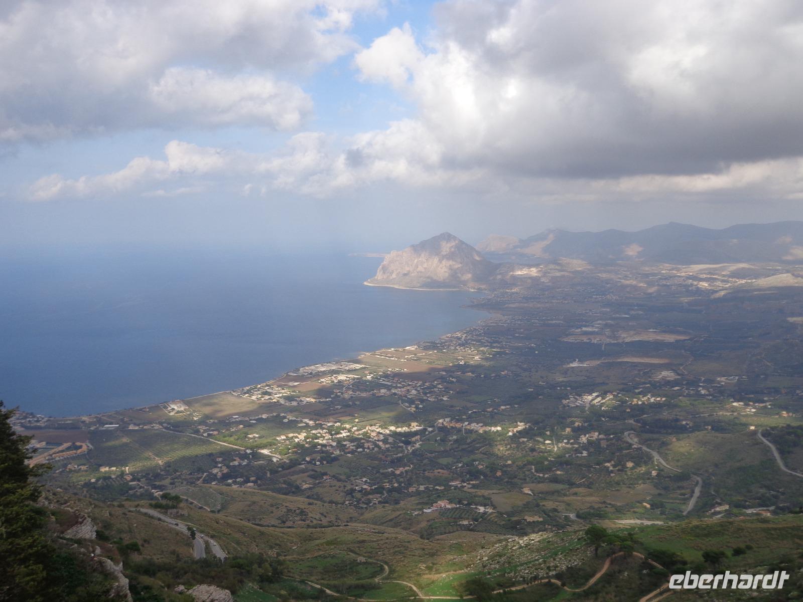  Blick von Erice auf die Küste
