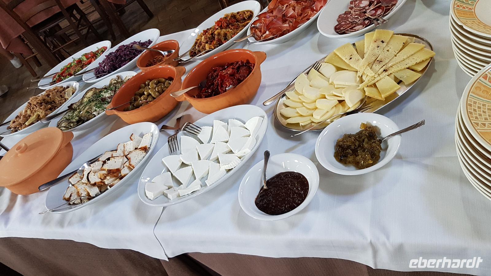 Mittag beim Borgo San Nicolao