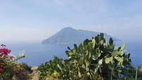 Blick von Lipari nach Salina