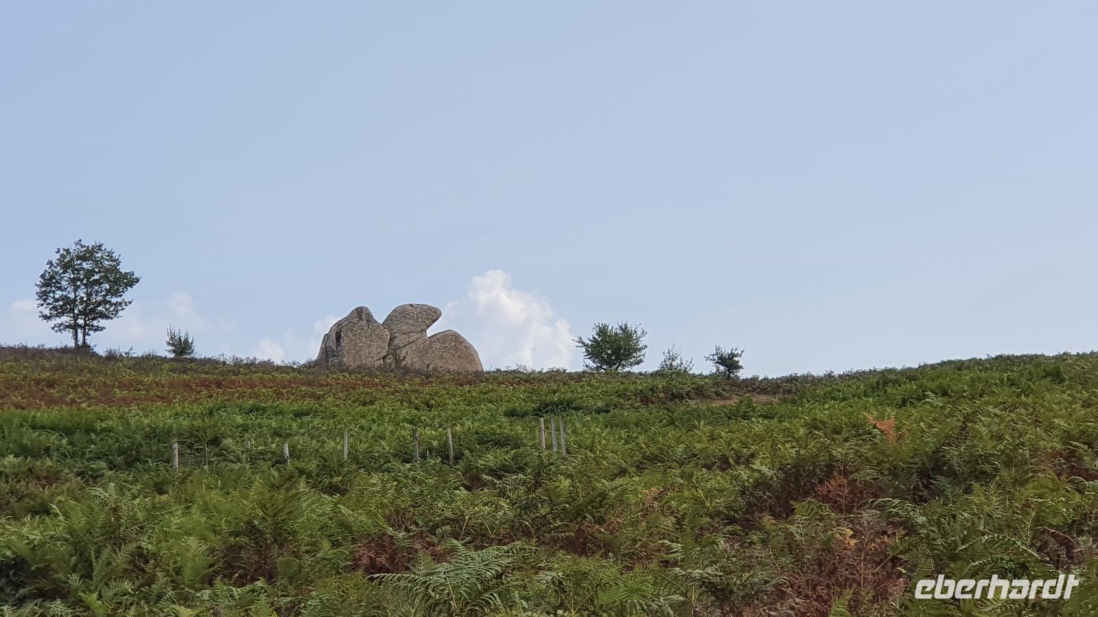 Adlerfelsen auf der Hochebene von Agrimusco