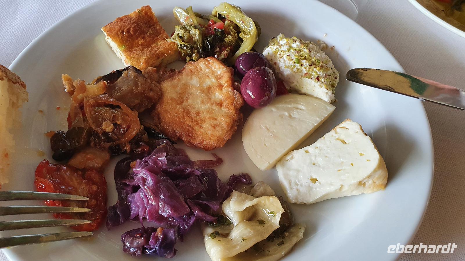 Mittag im Agriturismo Borgo San Nicolae