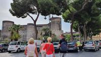 Spaziergang zum Castell Usrino in Catania
