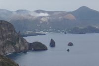 Blick auf Vulkano i. R. Inselrundfahrt Lipari