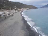 DSCN5656.JPG   Strand ,Bimsstein und Obsidan gefunden