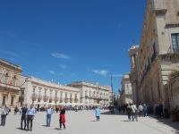 DSCN5722.JPG  Piazza Duomo