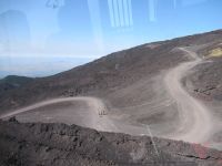 Der Weg für die Allradbuse nach oben.JPG