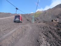 Mit der Seilbahn hoch.JPG