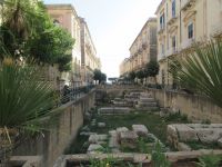 Syrakus - mittendrin.JPG