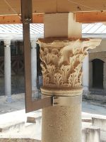 Säule in Villa Romana.jpg