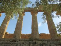 Agrigento - die Zeugen der Zeit.JPG