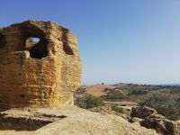 Agrigento - Stein und Stein.jpg