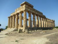 Tempel E in ganzer Schönheit