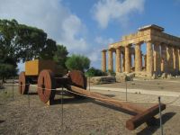 Tempel E und die Transportmittel