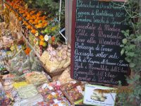 Früchte, Nudeln und andere Spezialitäten.JPG