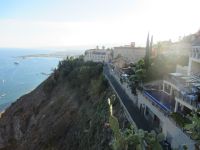 Taormina und Meer.JPG