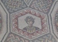 Bodenmosaik in der Villa Romana.JPG