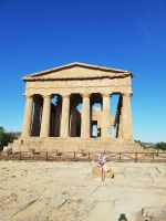 Agrigento - so gewaltig ist der Tempel ... oder ich zu klein...