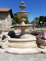 Der Brunnen vor unserem Restaurant - Ristorante Primavera in San Cono.