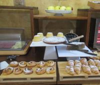 Casa de Latomie - Frühstück - frische Kuchen