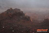 rot gefärbte Lava bedeutet hoher Eisenanteil