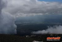 blick durch die Wolken vom Ätna