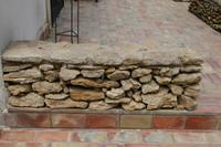 schöne Natursteinmauer