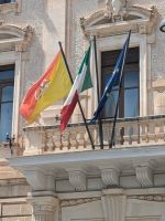 Flagge von Sizilien, Italien und EU