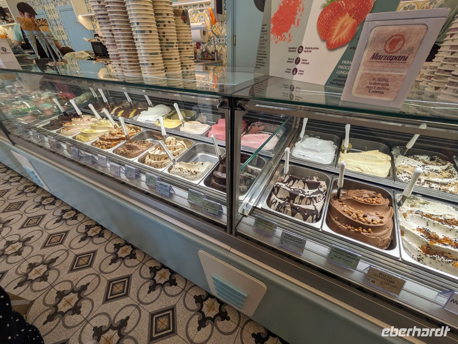 täglich mindestens 2x Eis