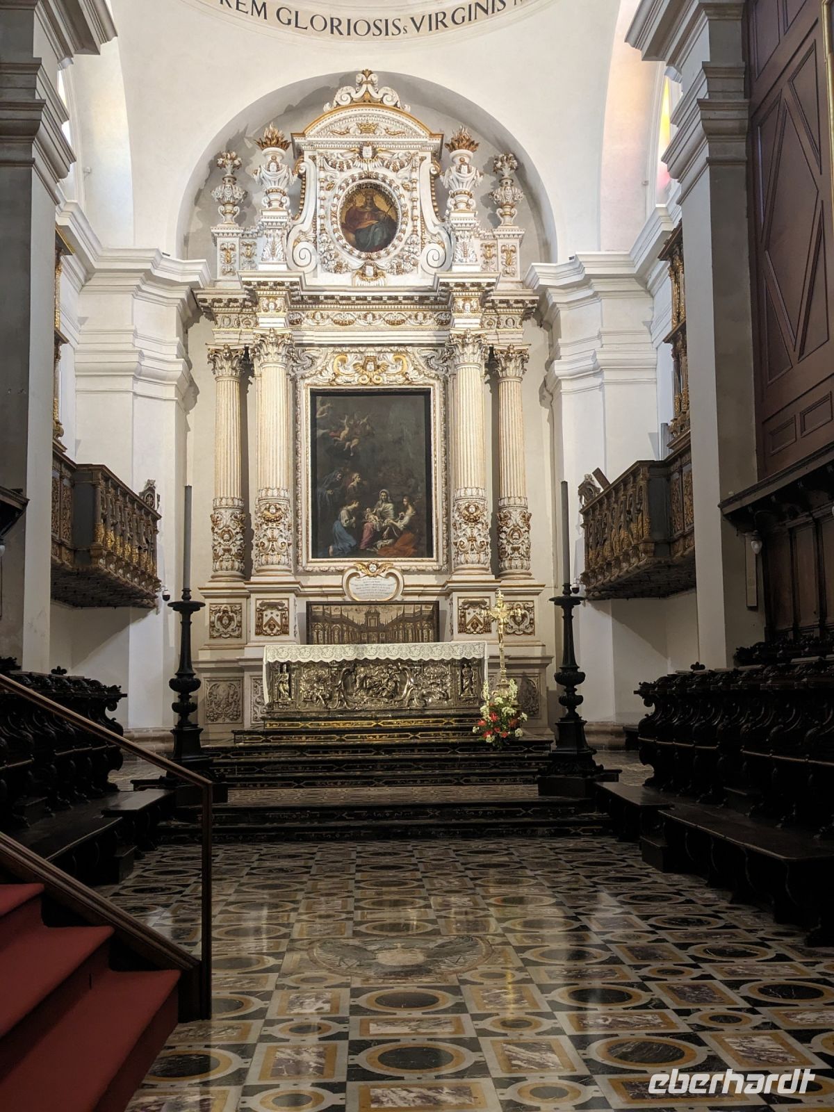 Altar im ältesten Gebäude Europas