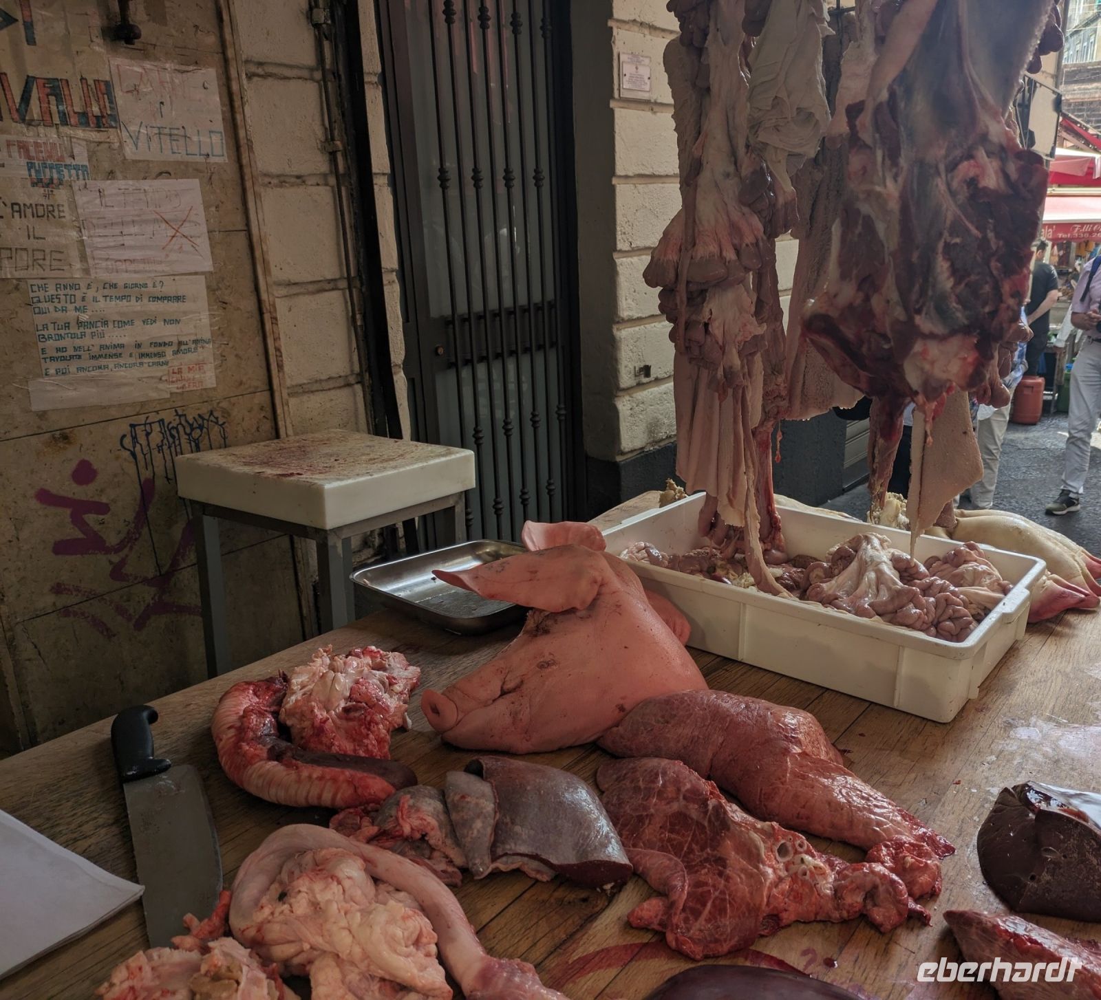 Metzgerstand auf Markt in Catania