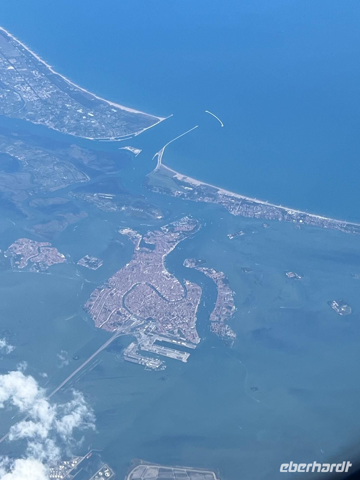 Anflug über  Venedig