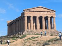 einer der vielen Tempel in Agrigent &ndash; &copy; Günter Thomas Menzel (Eberhardt TRAVEL)