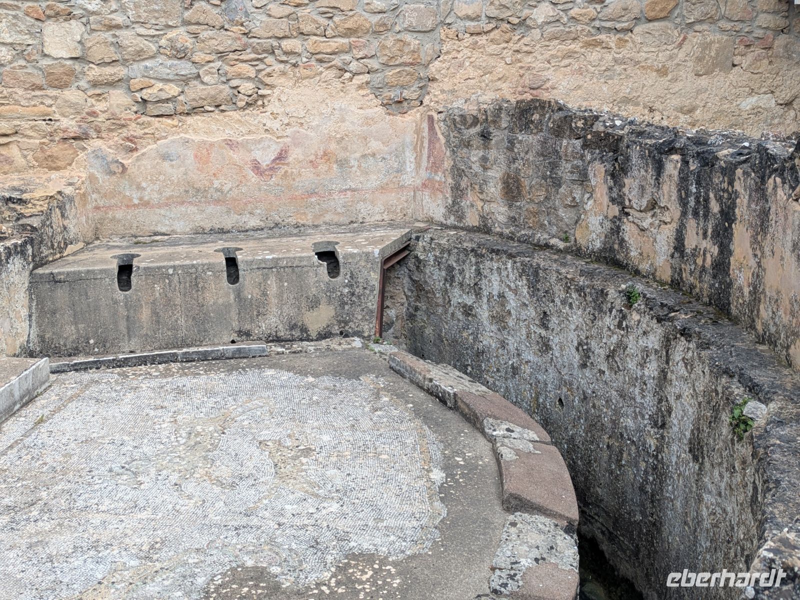 Römische Toilette &ndash; &copy;  (Eberhardt TRAVEL)