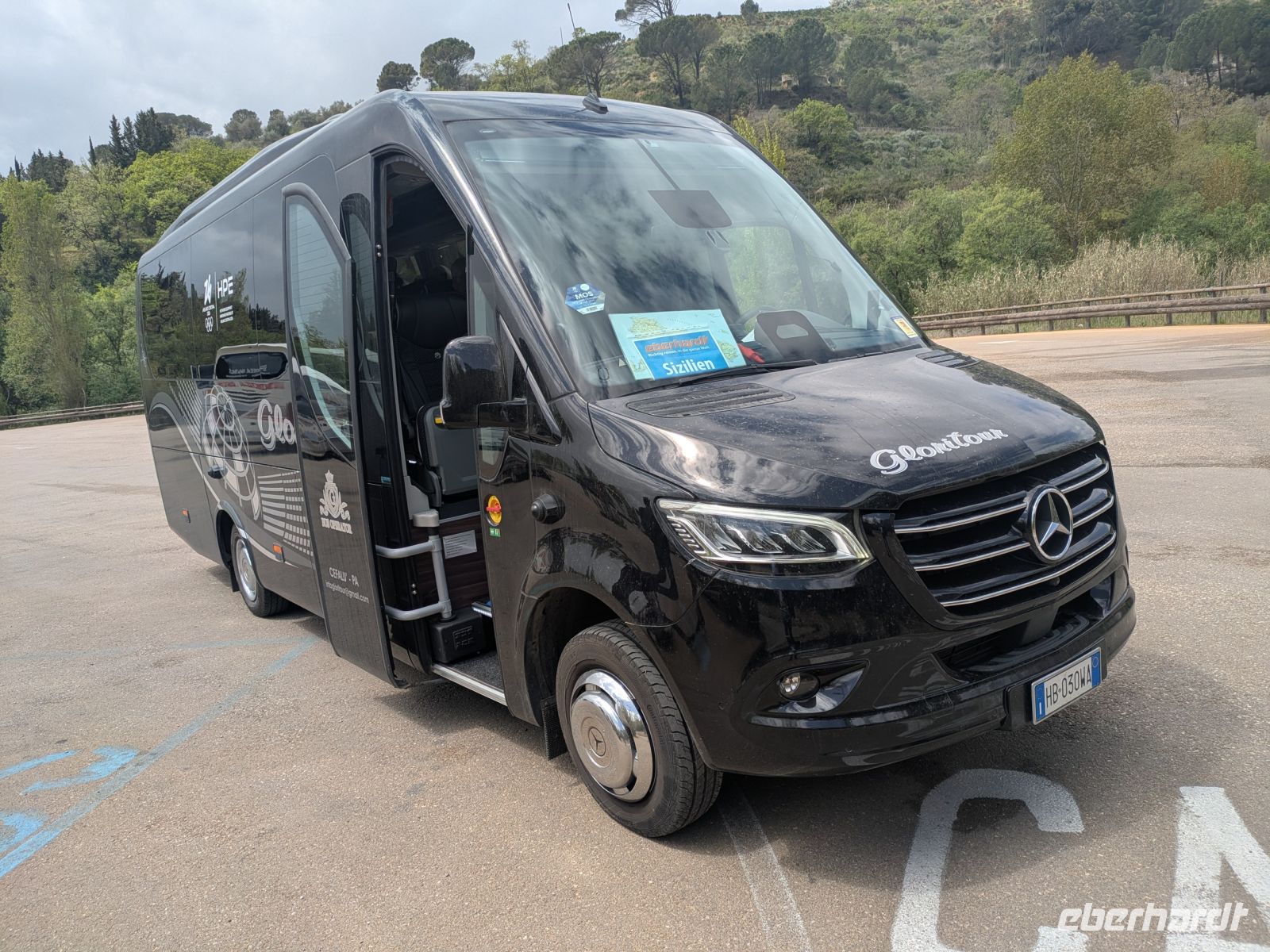 unser Bus &ndash; &copy;  (Eberhardt TRAVEL)