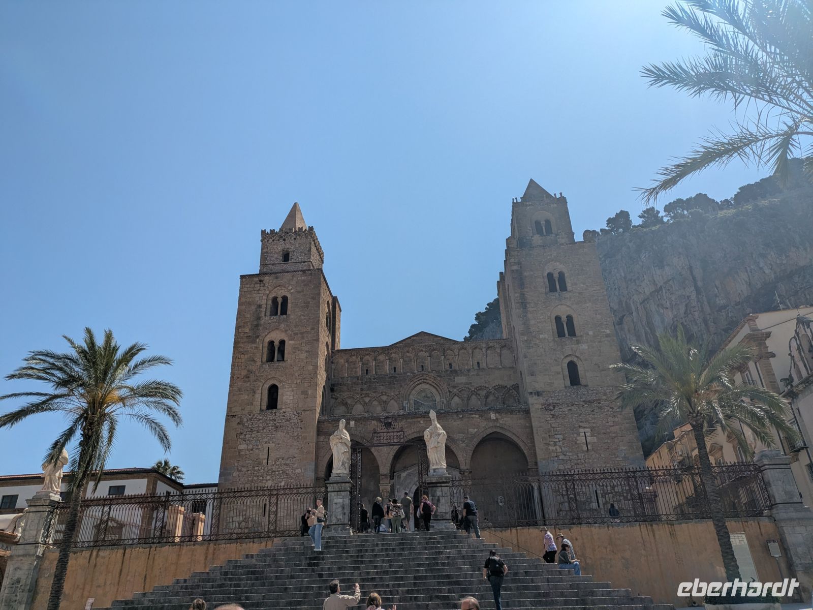 Dom von Cefalu außen &ndash; &copy;  (Eberhardt TRAVEL)