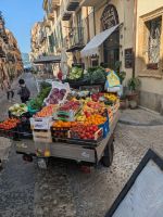 fliegender Händler in Cefalu &ndash; &copy; Günter Thomas Menzel (Eberhardt TRAVEL)