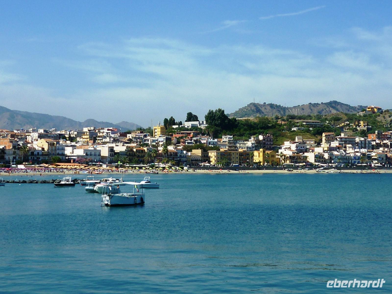 Hafen von Giardini Naxos